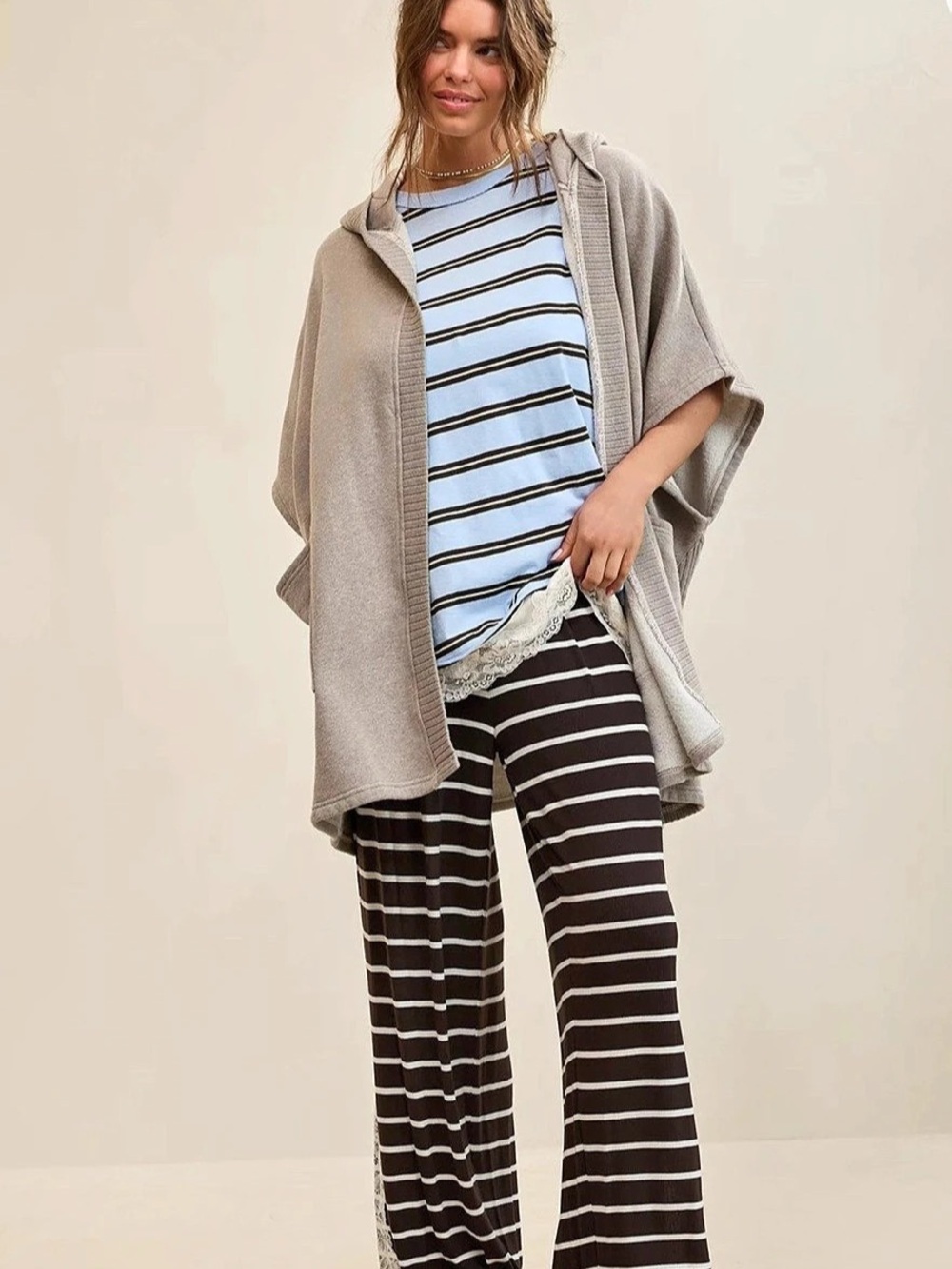Aerie Hooded Fleece Cape Oversized Medium